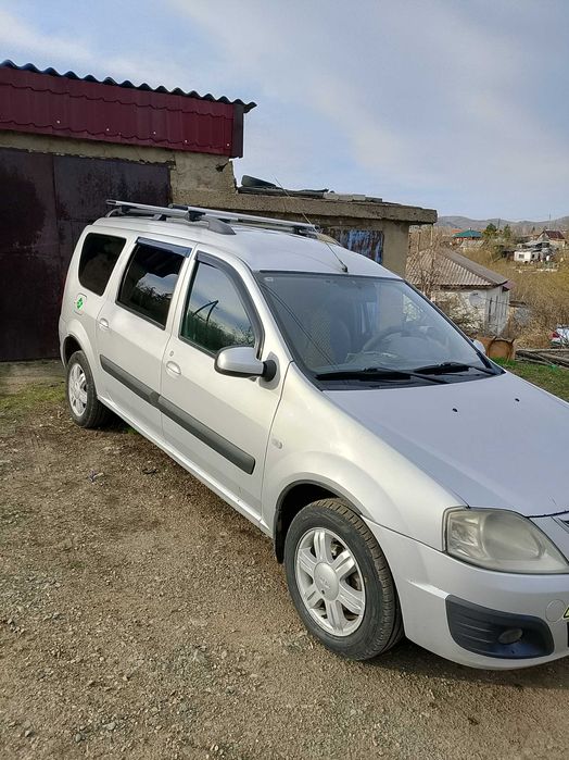 Автомобиль ВАЗ Ларгус 5ти местный.