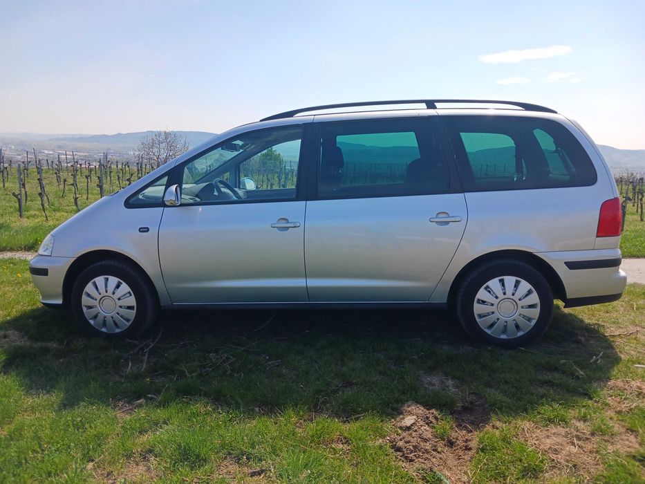 SEAT Alhambra 2009 — imagine 3