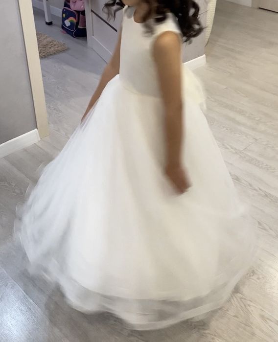 Платье нарядное бальное