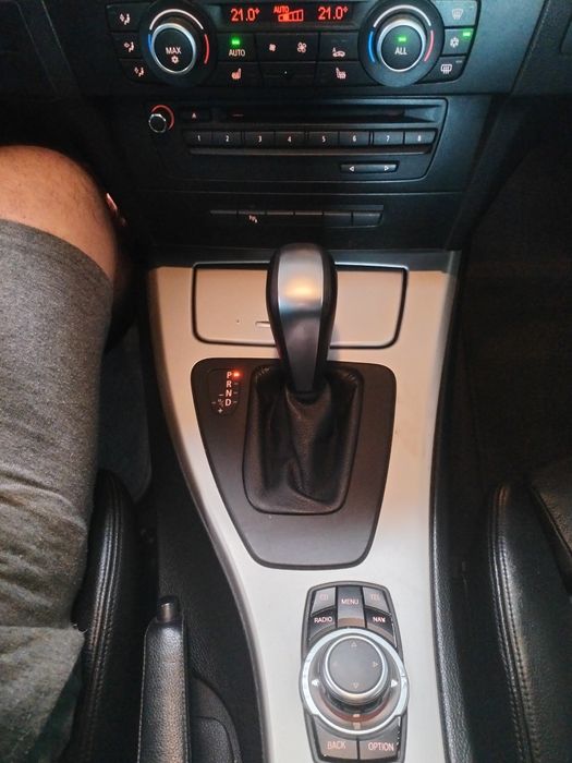 BMW E90, facelift 2011, schimb cu diverse