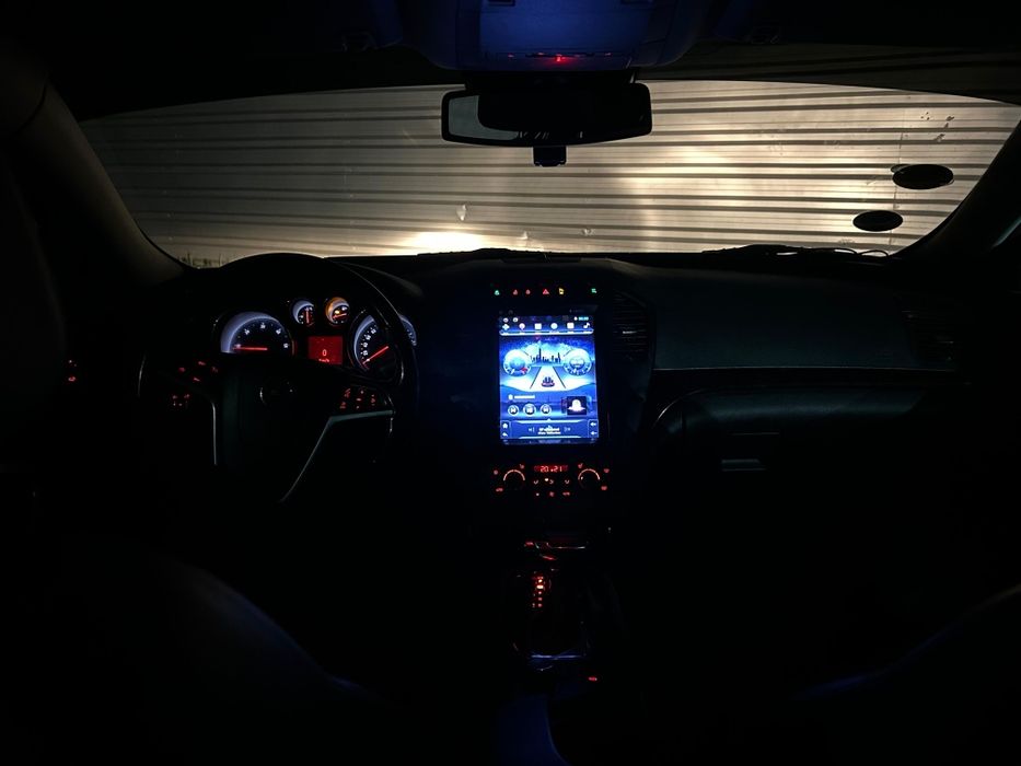 Vând sau schimb opel insignia