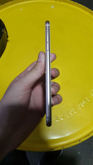 Srochna sotaman iphone 8 plus 64 gn yoki obmen