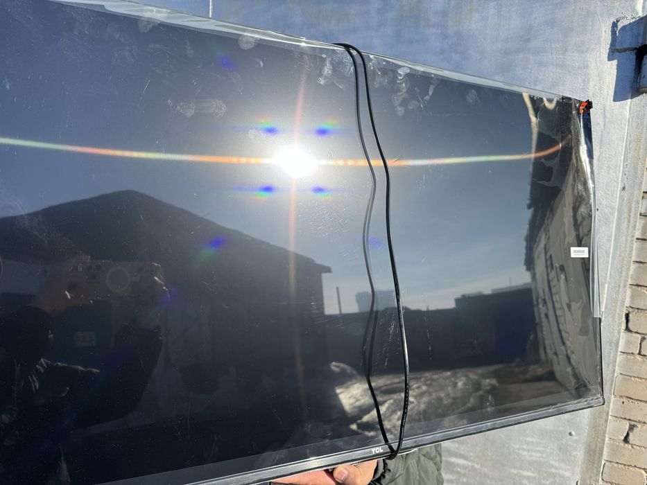 Телевизор LED марки TCL, SMART