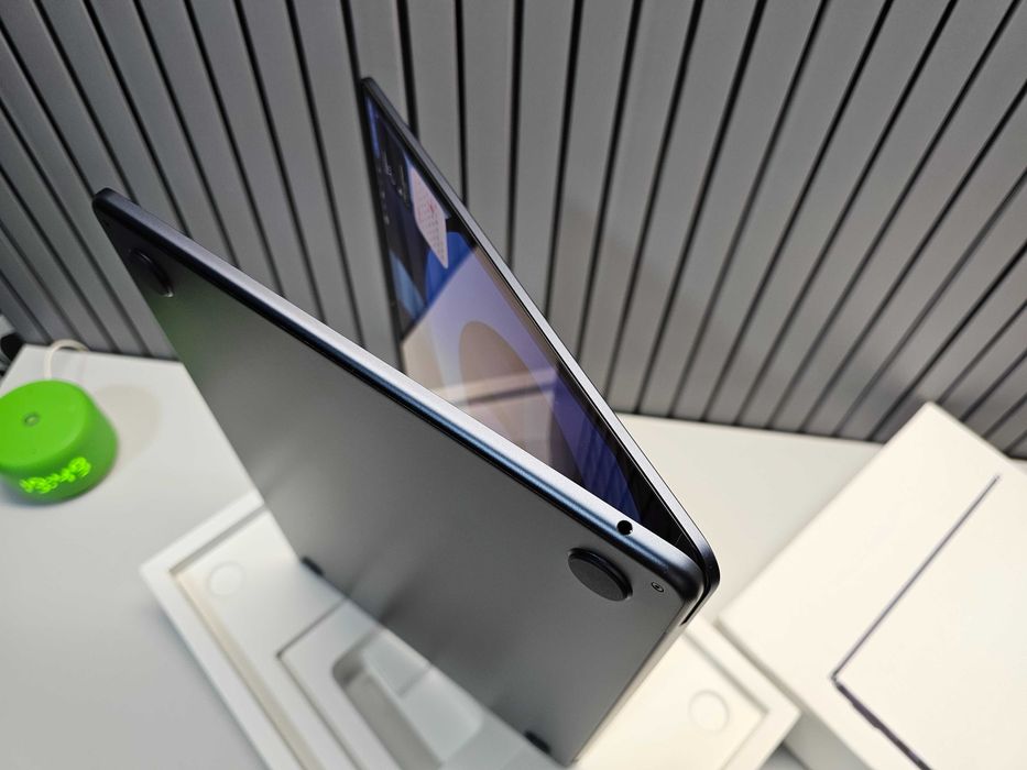 ПРОДАМ Macbook Air 15" inch M2 (8GB/256GB). Практический НОВОЕ 100%