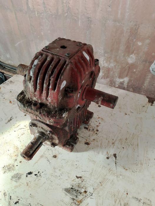 Продам редуктор рабочий