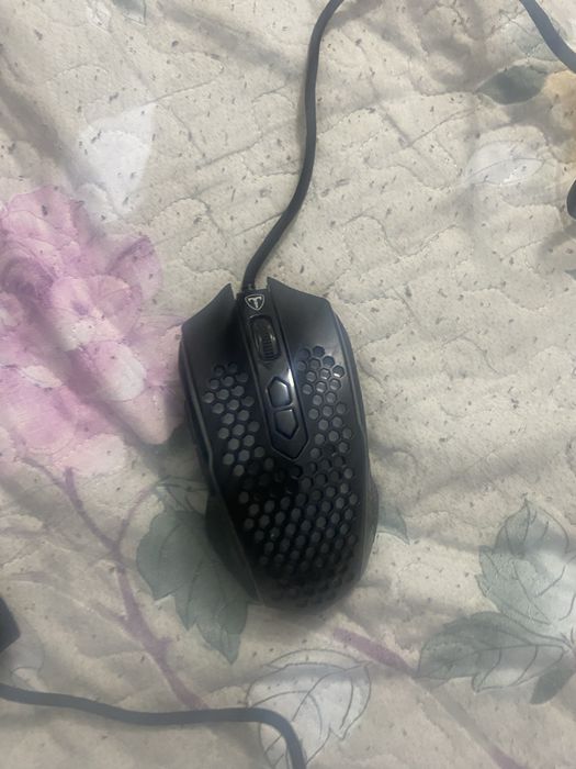 Mouse gaiming cu fir T-DANGER si tastatura
