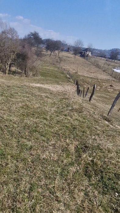 Casă de vânzare!