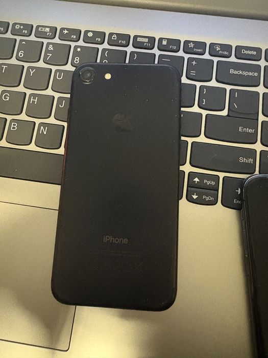 Vand iphone 7 buton principal defect