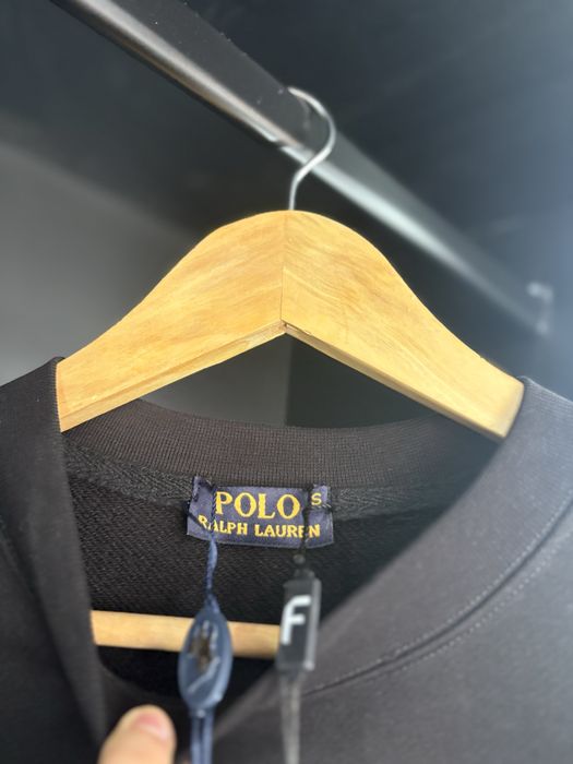 bluza polo marimea S livrare doar fan courier pret negociabil