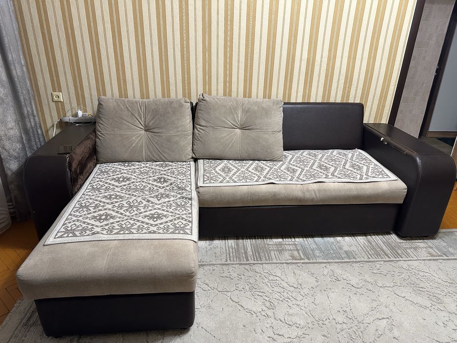Диван угловой вместителтный