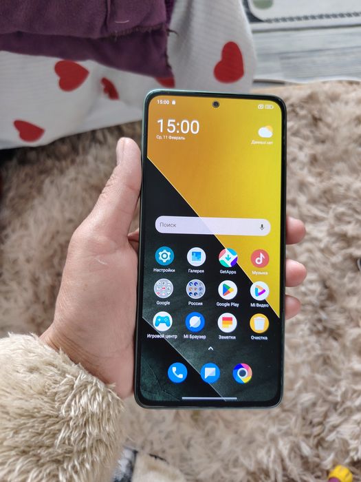 Продаётся телефон