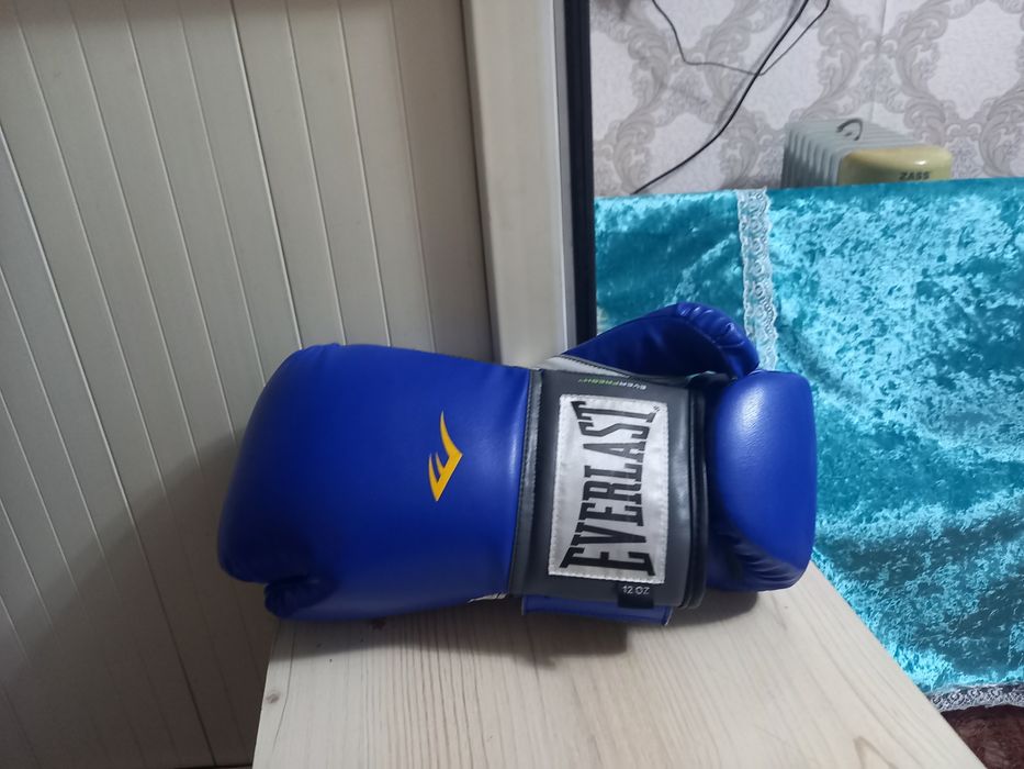 Перчатка 12oz синий