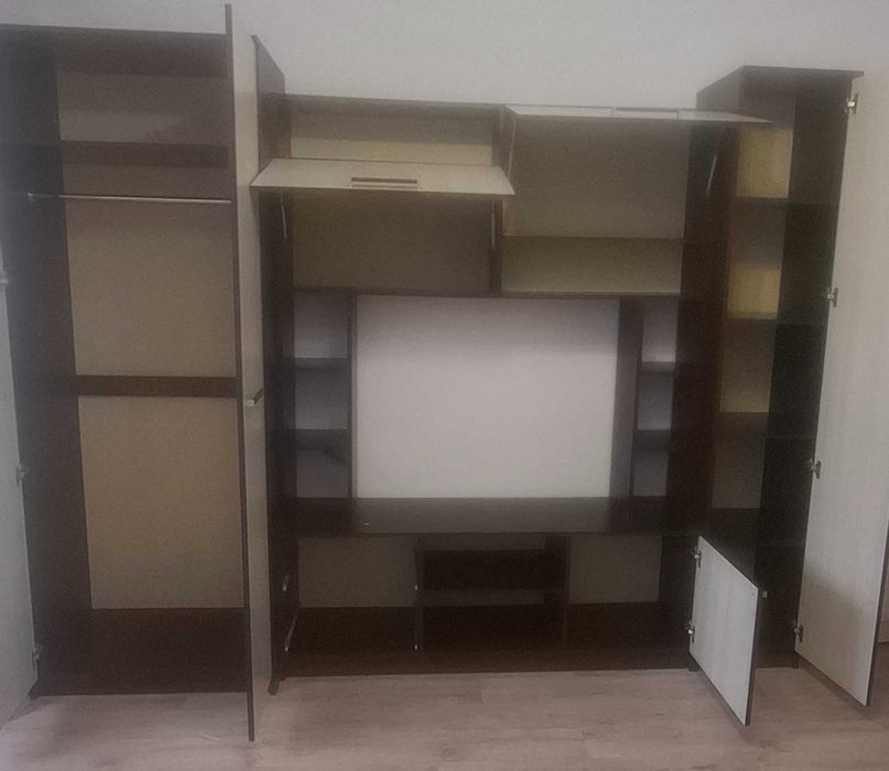 Срочно продам гарнитур для гостиной