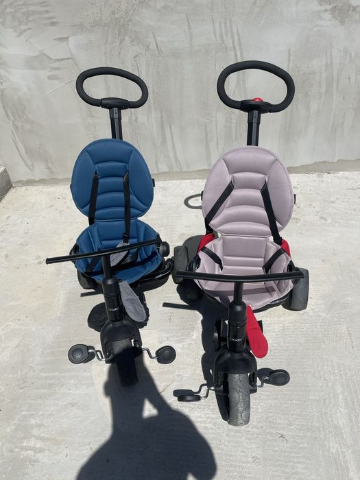 Vand 2 triciclete in stare perfecta de functionare,