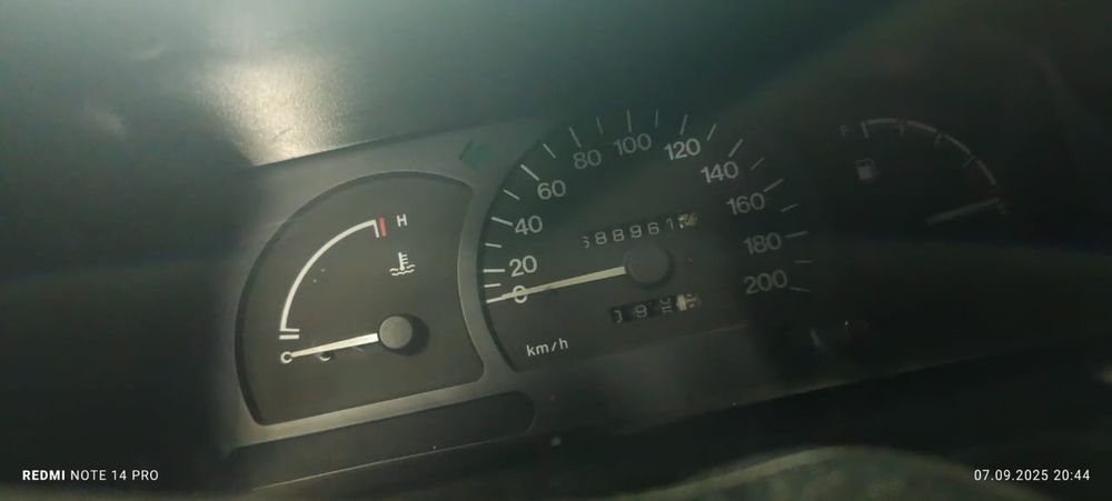 Nexia 1.5 yaxshi xolatda 2700$ kelishiladi