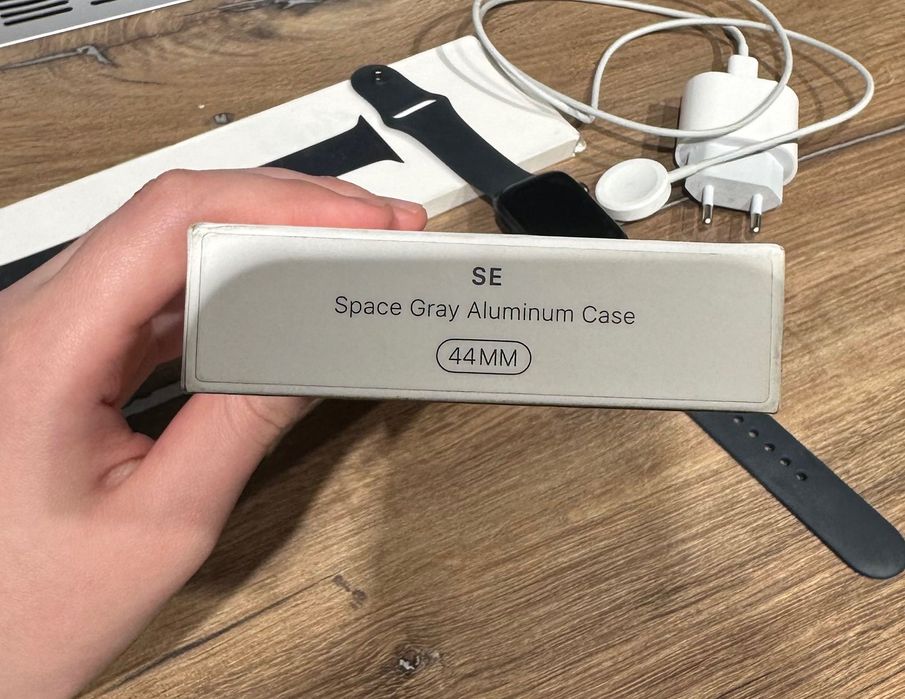 Apple watch SE 1st generation 44mm