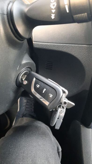 Вскрытие авто. Вскрытие замков. Откроем машину