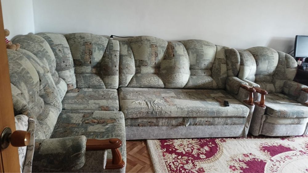 продаю диван с креслом