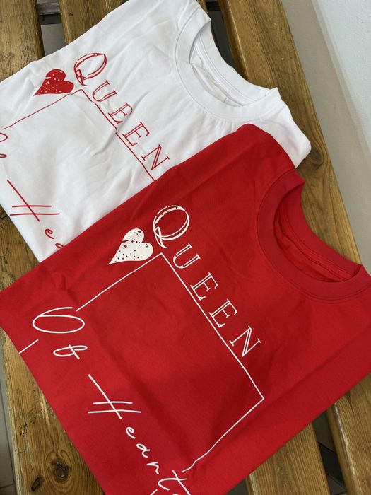 футболки из плотного хлопка, которые держат форму.