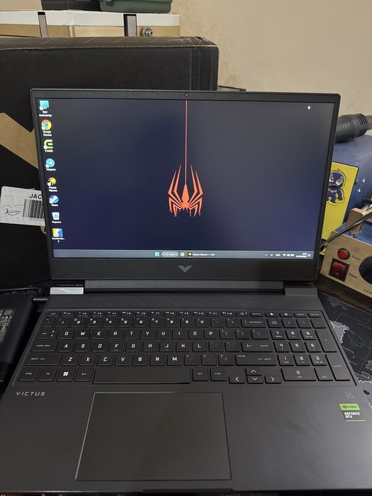 HP VICTUS сотилади