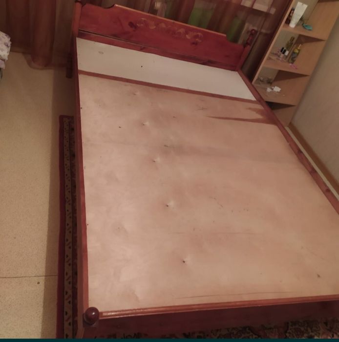 Продам  кровати с матрасом