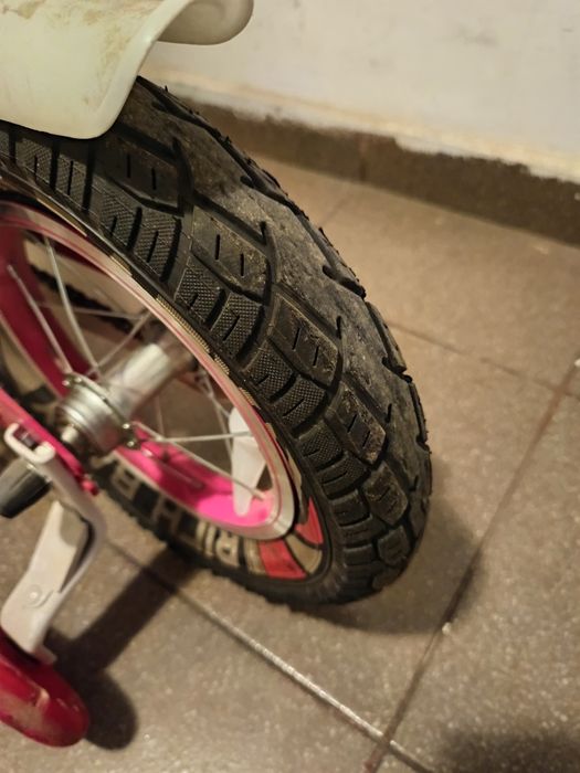 Bicicleta pentru fetițe 16"