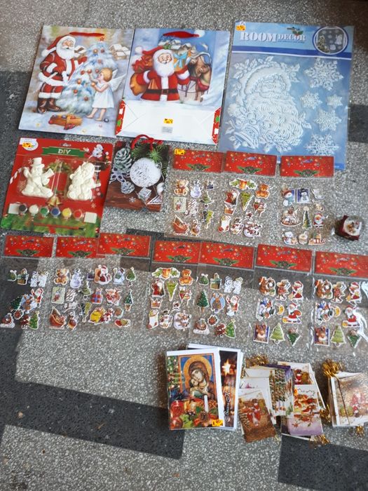 Коледни картички и фигурки