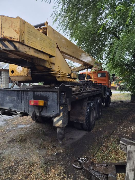 Автокран на базе Камаз 25  тн