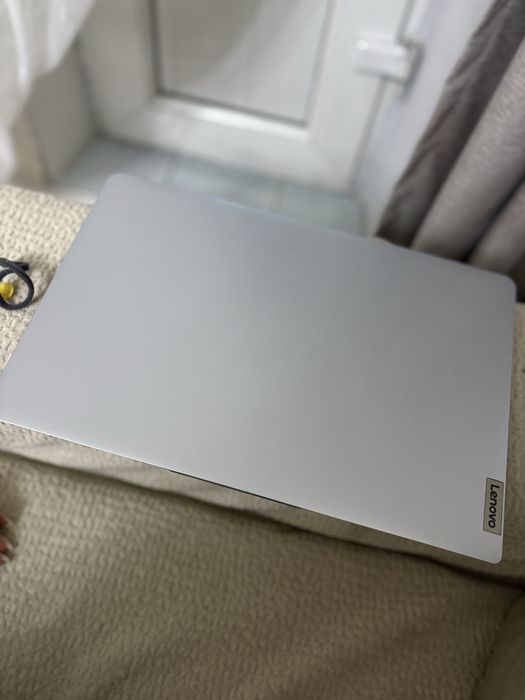 Ноутбук Lenovo idealpad 1 15Igl7