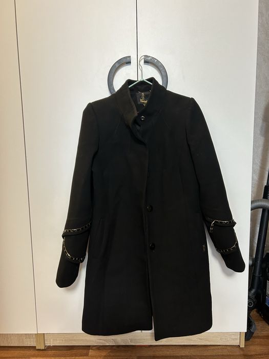 Күздік пальто сатамын  48 размер