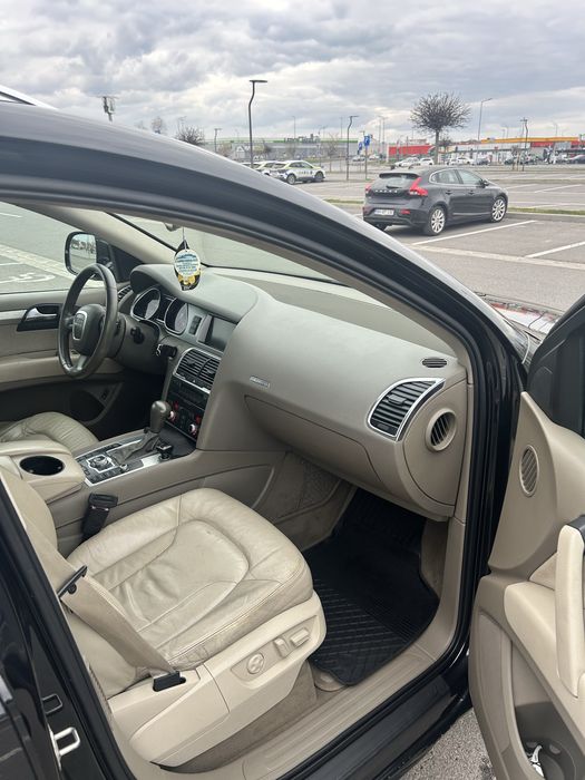De vanzare Audi Q7 3.0