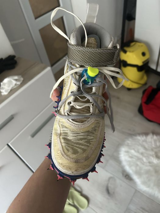 Nike air force 1 off white mid