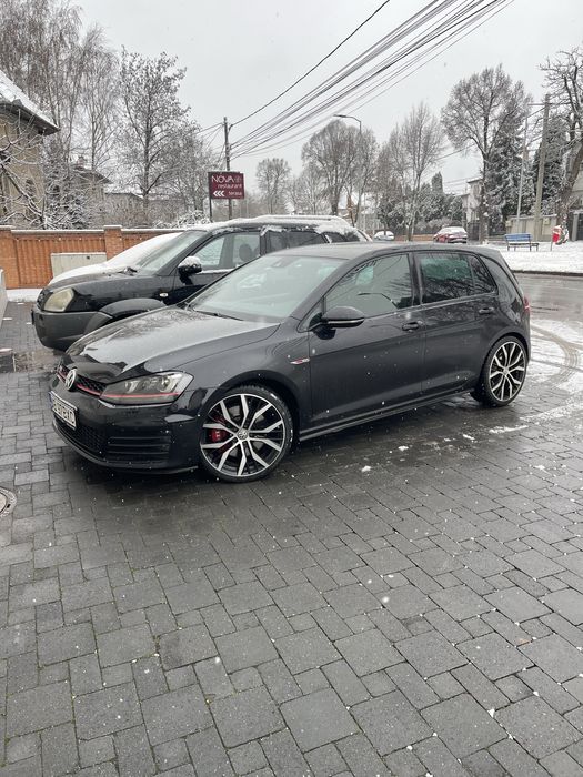 Golf 7 GTI PERFORMANCE - 230 CP - 2,5 ani garantie