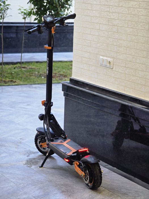 Продается электросамокат kukirin g2 max