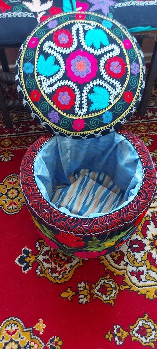 Пуфики в национальном стиле