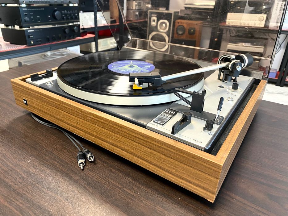 Топ модел грамофон Dual