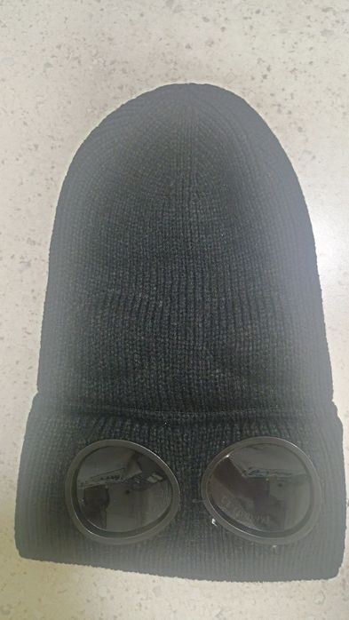 Caciula c.p company calitate premium