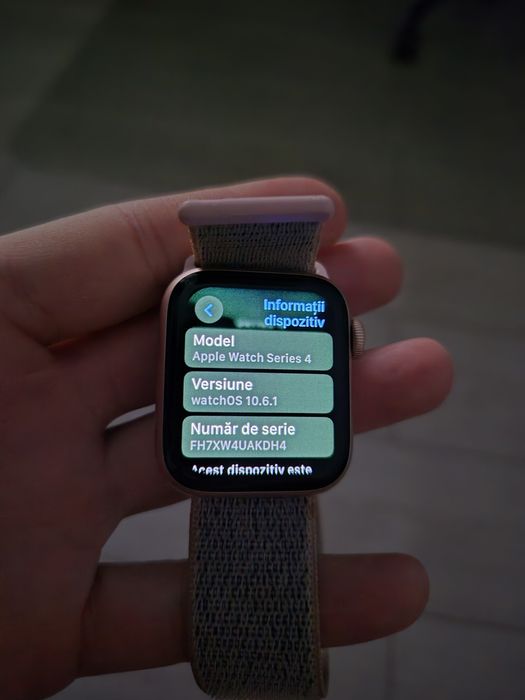 Apple Watch Series 4, carcasă aluminiu Rose Gold, 40mm, GPS + Wifi