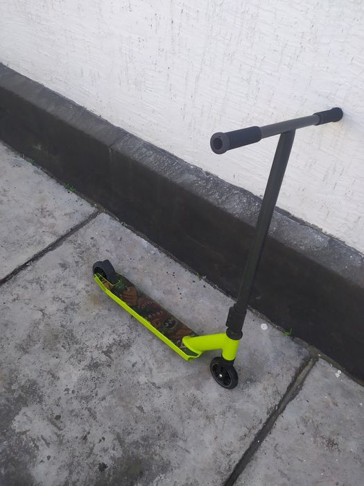 Трюковой самокат