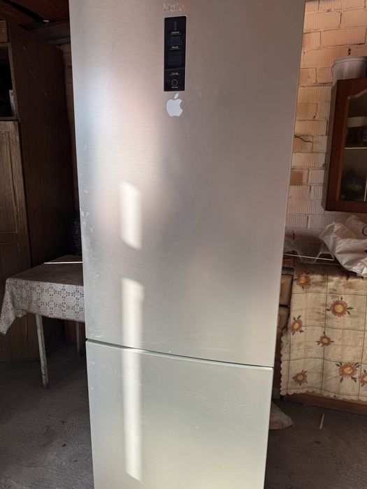 Продам холодильник Haier