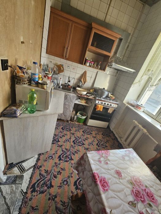 Чиланзар 1-кв, Высокопотолочка 2/2/4 Средний ремонт балк 2х4