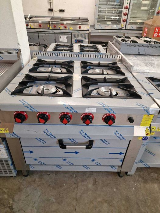 Готварска печка ГАЗ с 4+1 котлона, 1000x1000x850, с фурна ГАЗ