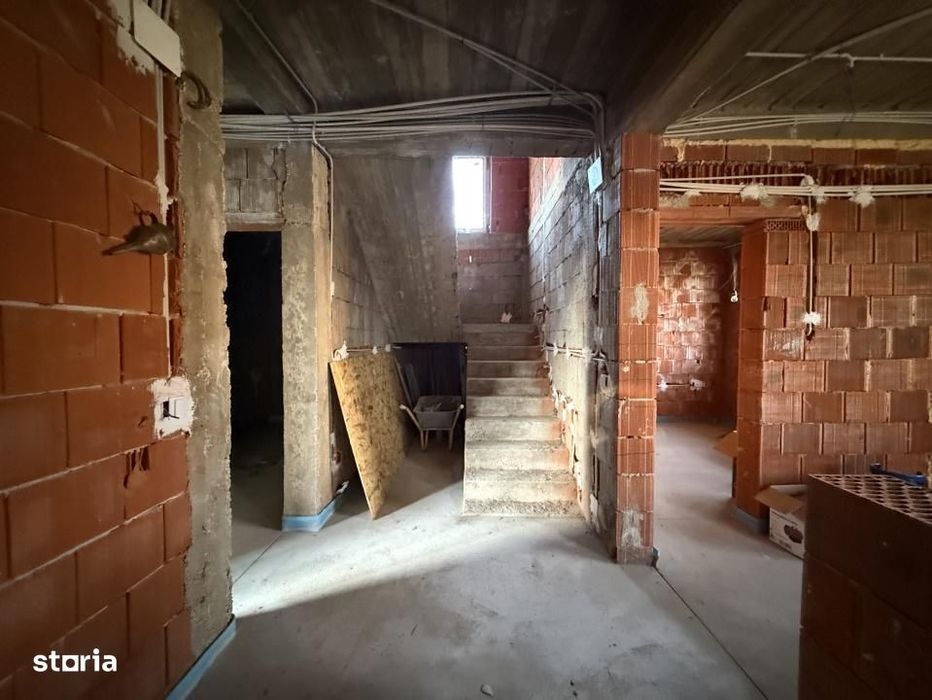 Casa de vanzare in Betfia, cu 6 camere, la rosu, Bihor,Gaminvest,V4469