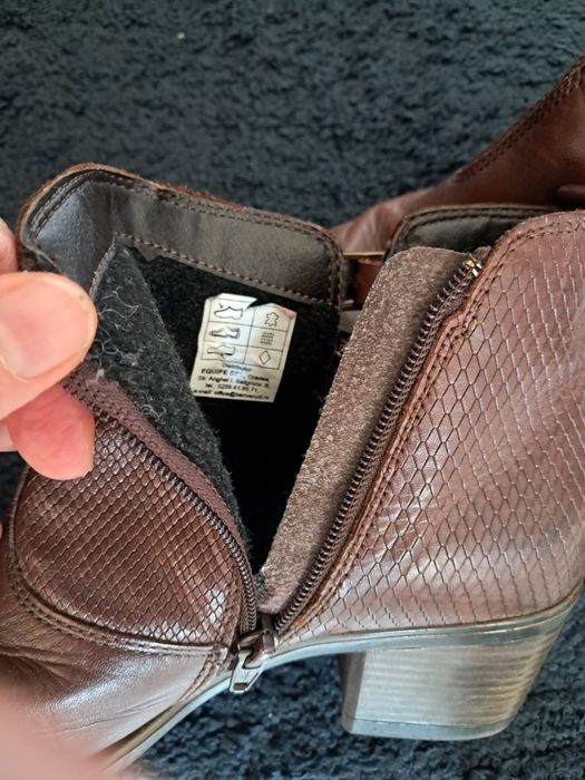 Vând ghete piele 38