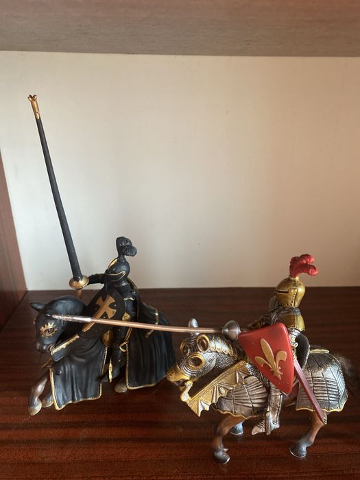 Фигурки Schleich