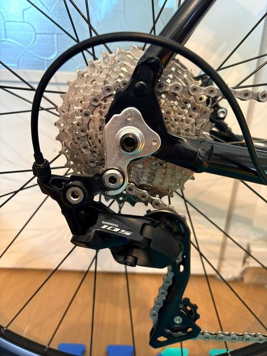 Продавам Bianchi Via Nirone 7  – Размер 61. В ГАРАНЦИЯ до март 2027 г. С подобрения и подаръци!