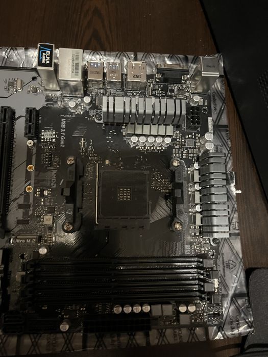 Дънна платка Asrock B450 PRO4