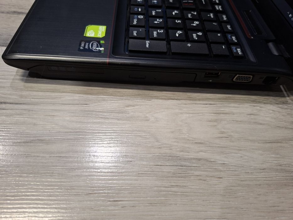 MSI ms-16gh-i5 4200H/16гб/360гб ссд/Nvidia 840M-2гб