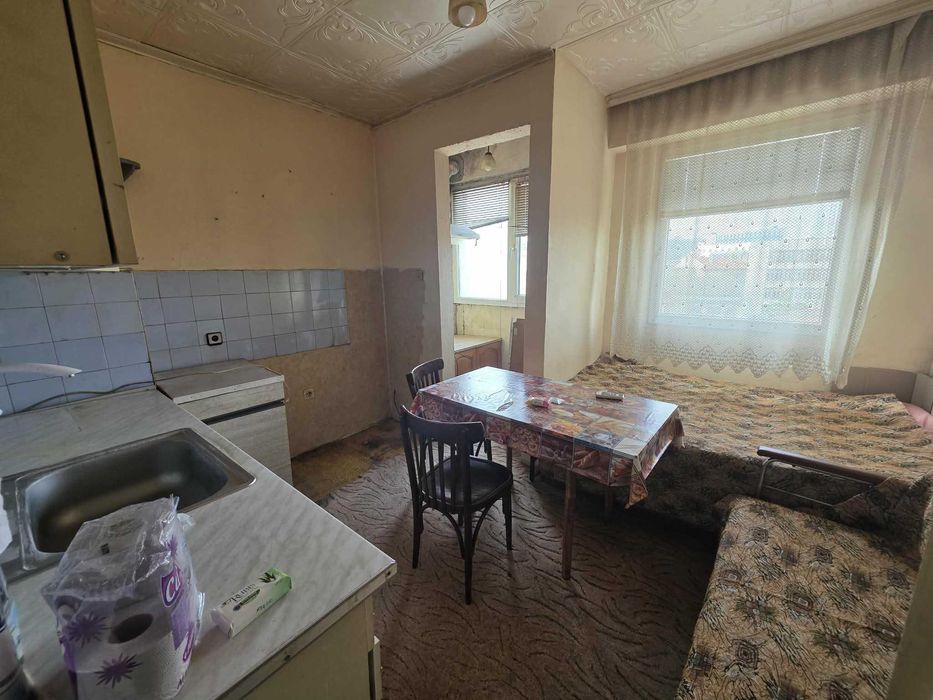 Продава се Тристаен апартамент в Хасково, Център - 81 кв.м за 769 €/кв.м - Снимка #2