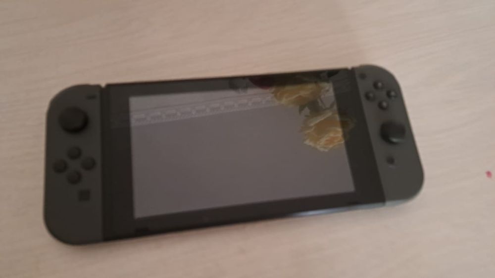 Продам nintendo switch